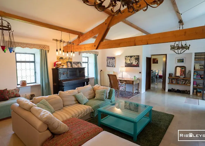 Country house Riboleys - Mas Provencal Avec Piscine Privee Forcalquier